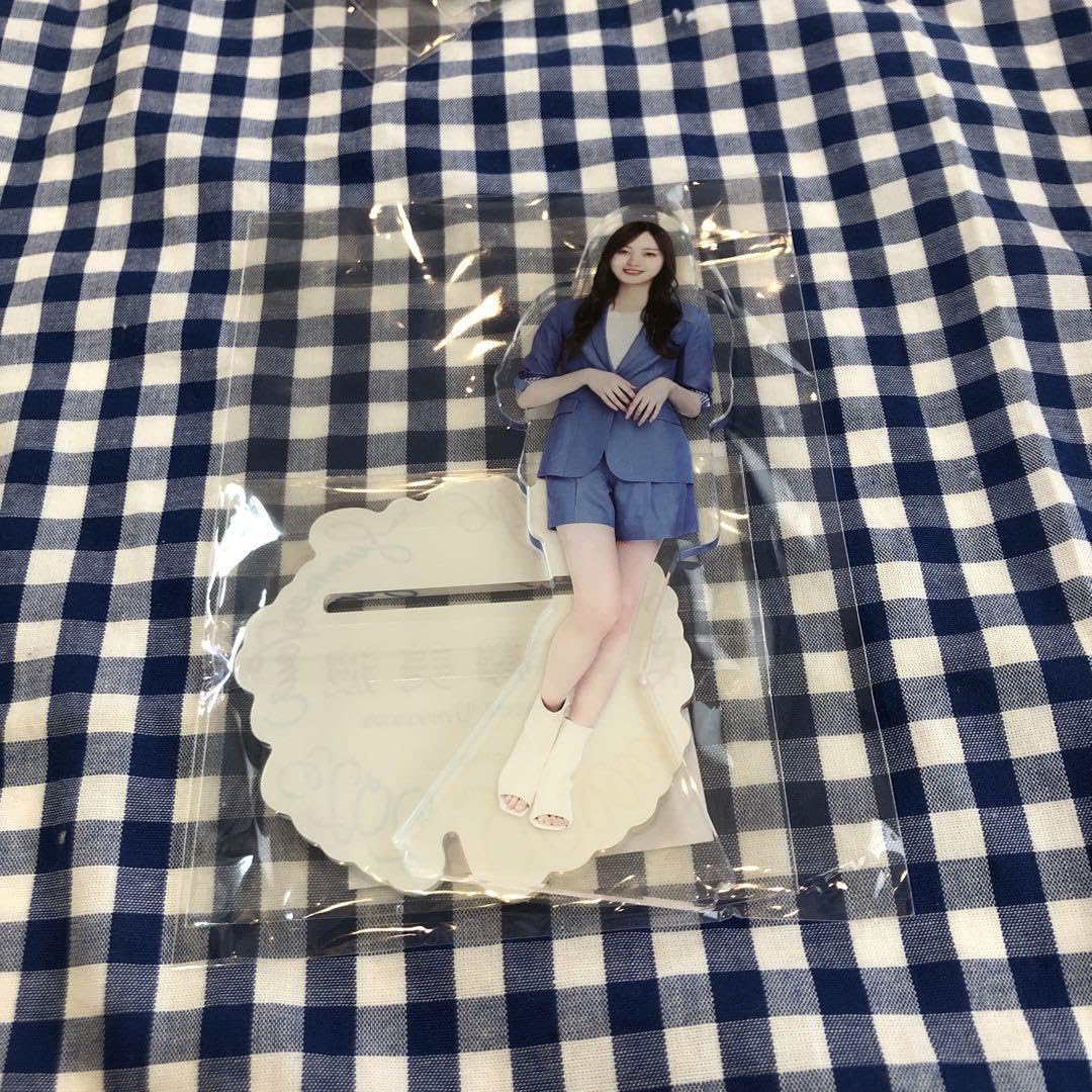 Amazon.co.jp: 梅澤美波 個別 アクリルスタンド 真夏の全国